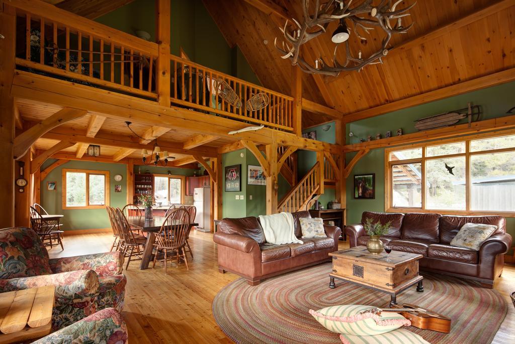 Nipika Mountain Resort レイディアム・ホット・スプリングス エクステリア 写真