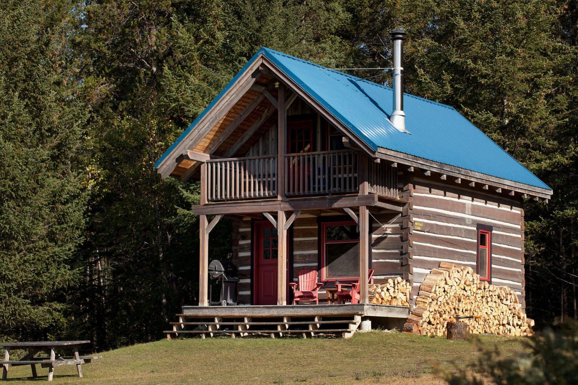Nipika Mountain Resort レイディアム・ホット・スプリングス エクステリア 写真