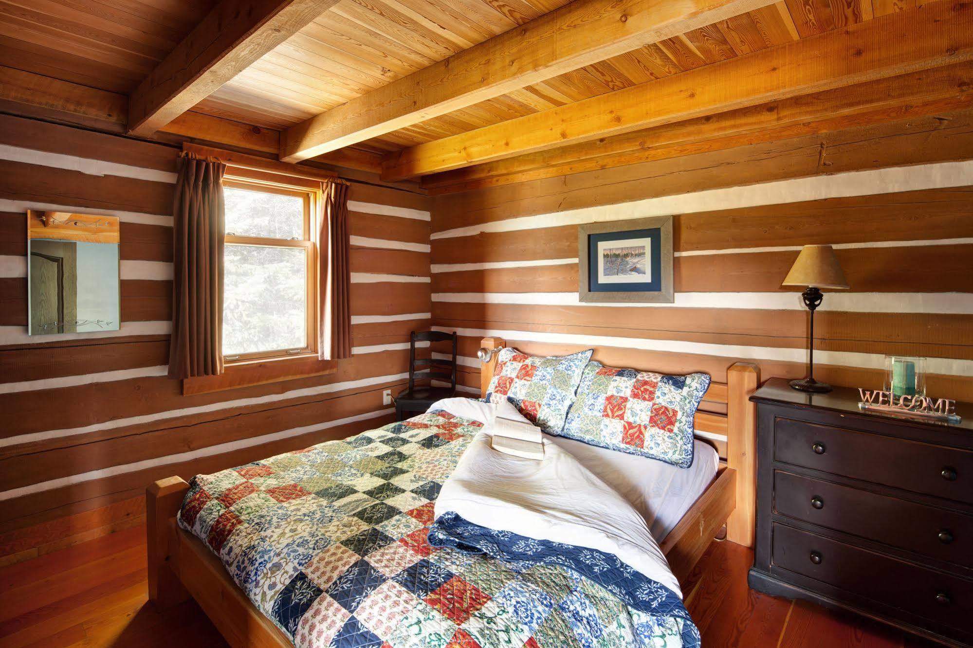 Nipika Mountain Resort レイディアム・ホット・スプリングス エクステリア 写真
