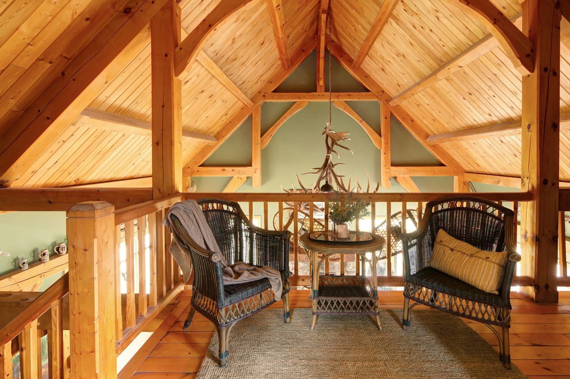 Nipika Mountain Resort レイディアム・ホット・スプリングス エクステリア 写真